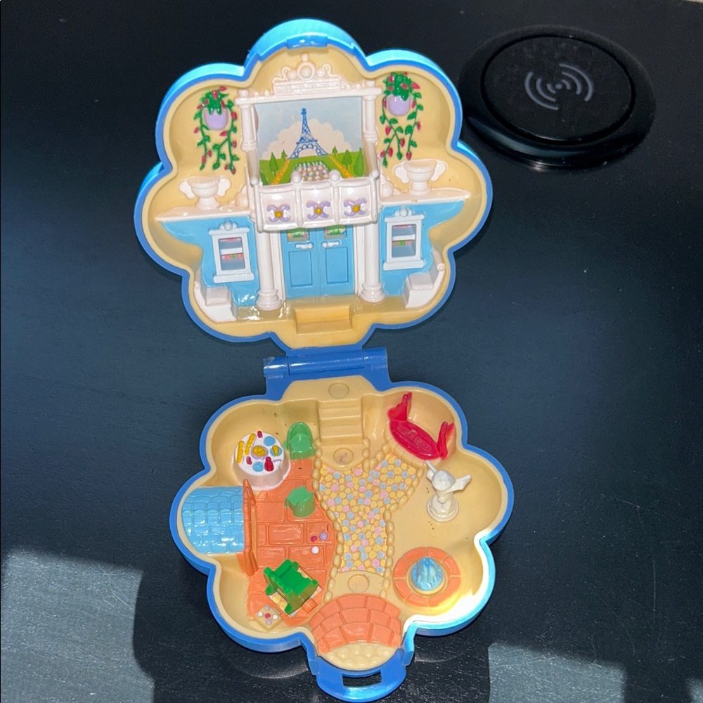 Vintage Polly Pocket Blue Flower Compact 1990 - Picture 2 of 10